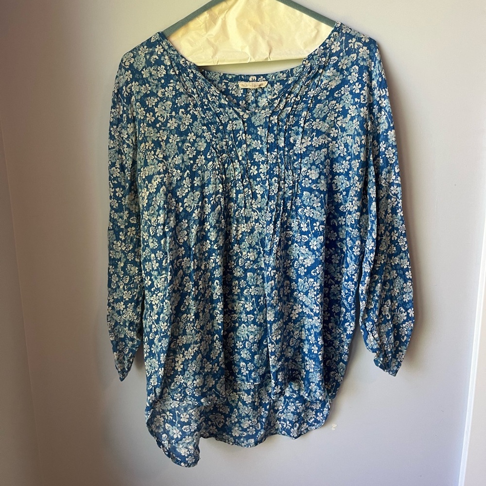 FLORAL BLOUSE